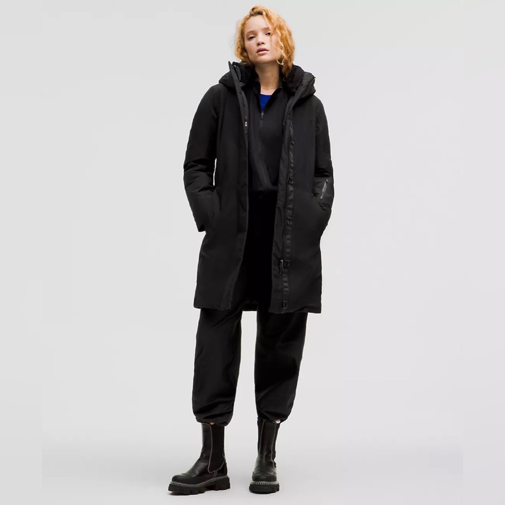 Lululemon Women's Snow Warrior 600 Down Fill Parka - Size 2 (XXS) - Black Jacket